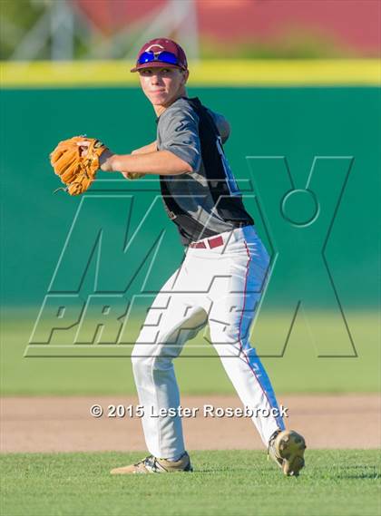 Thumbnail 2 in Georgetown vs. Calallen (5A Regional Final) photogallery.