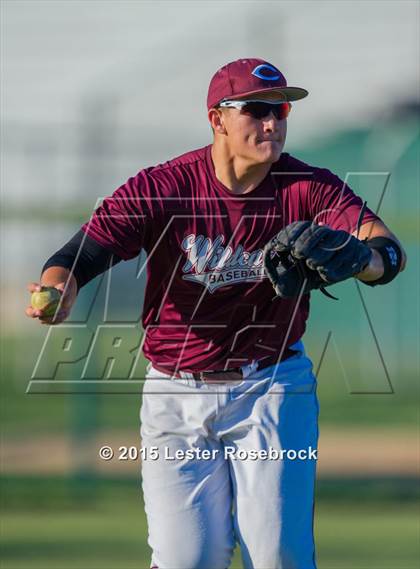 Thumbnail 3 in Georgetown vs. Calallen (5A Regional Final) photogallery.
