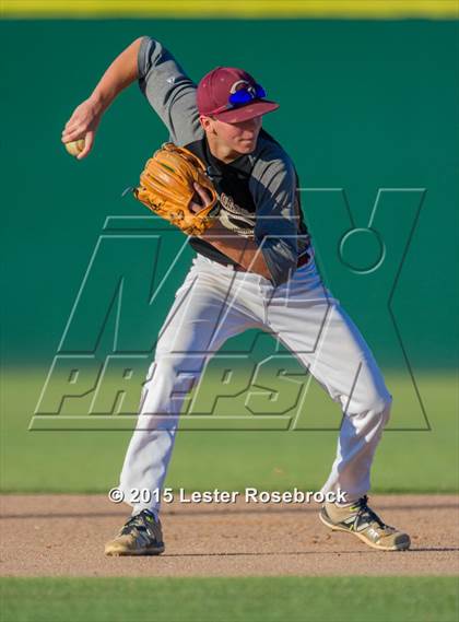 Thumbnail 1 in Georgetown vs. Calallen (5A Regional Final) photogallery.