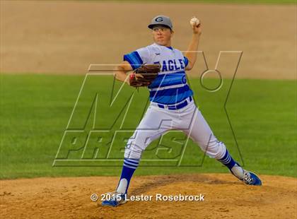 Thumbnail 2 in Georgetown vs. Calallen (5A Regional Final) photogallery.