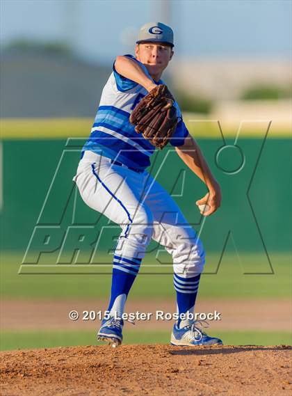 Thumbnail 1 in Georgetown vs. Calallen (5A Regional Final) photogallery.