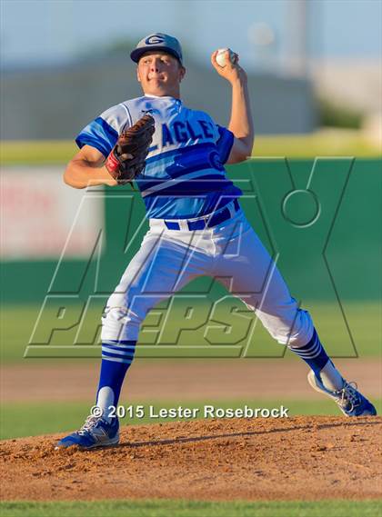Thumbnail 3 in Georgetown vs. Calallen (5A Regional Final) photogallery.
