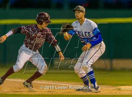 Thumbnail 3 in Georgetown vs. Calallen (5A Regional Final) photogallery.