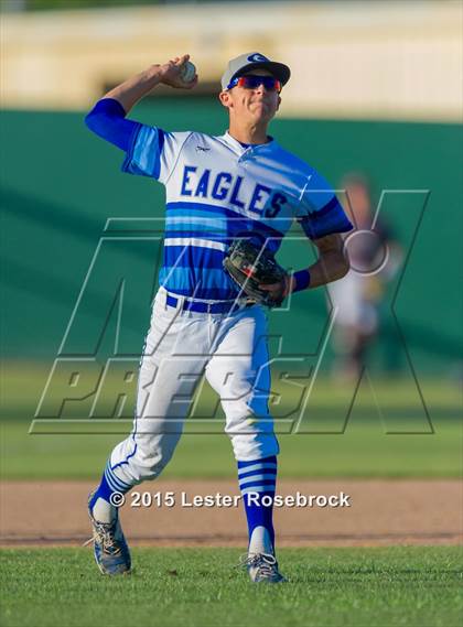 Thumbnail 2 in Georgetown vs. Calallen (5A Regional Final) photogallery.
