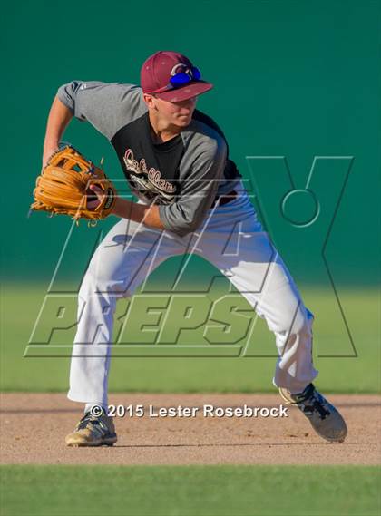 Thumbnail 3 in Georgetown vs. Calallen (5A Regional Final) photogallery.