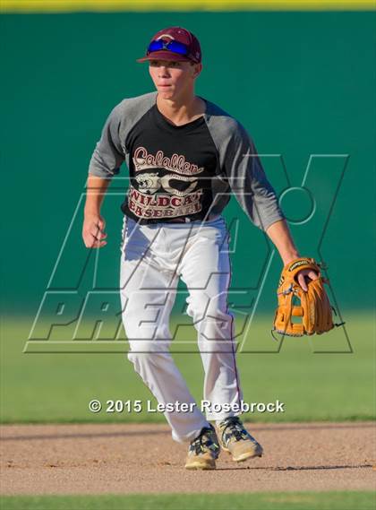 Thumbnail 1 in Georgetown vs. Calallen (5A Regional Final) photogallery.
