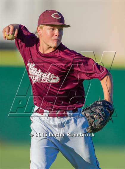 Thumbnail 1 in Georgetown vs. Calallen (5A Regional Final) photogallery.