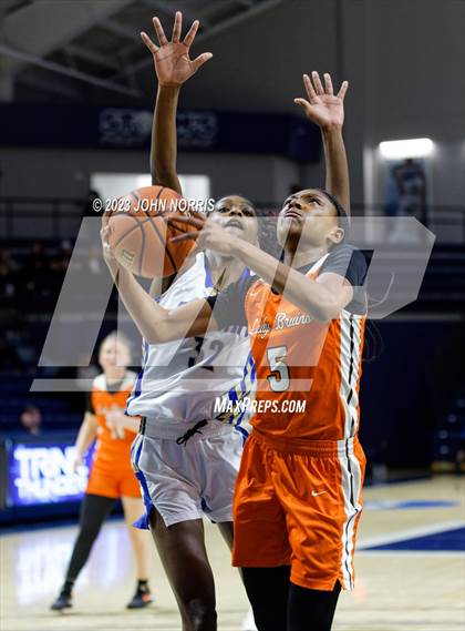 Thumbnail 3 in Fort Wayne Northrop vs. Elkhart (PSM Holiday Shootout) photogallery.