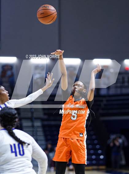Thumbnail 1 in Fort Wayne Northrop vs. Elkhart (PSM Holiday Shootout) photogallery.