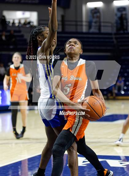 Thumbnail 1 in Fort Wayne Northrop vs. Elkhart (PSM Holiday Shootout) photogallery.