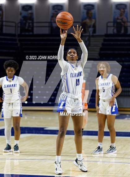 Thumbnail 1 in Fort Wayne Northrop vs. Elkhart (PSM Holiday Shootout) photogallery.