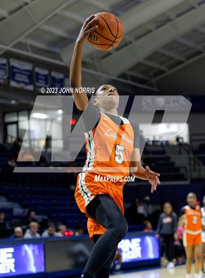 Thumbnail 3 in Fort Wayne Northrop vs. Elkhart (PSM Holiday Shootout) photogallery.
