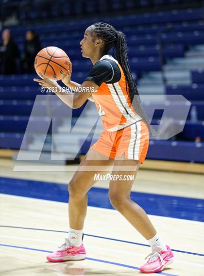 Thumbnail 2 in Fort Wayne Northrop vs. Elkhart (PSM Holiday Shootout) photogallery.