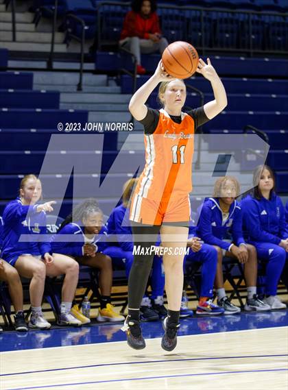 Thumbnail 1 in Fort Wayne Northrop vs. Elkhart (PSM Holiday Shootout) photogallery.