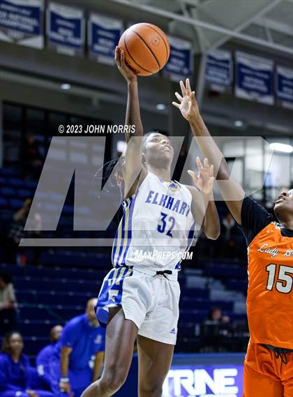 Thumbnail 3 in Fort Wayne Northrop vs. Elkhart (PSM Holiday Shootout) photogallery.