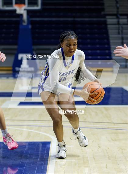 Thumbnail 2 in Fort Wayne Northrop vs. Elkhart (PSM Holiday Shootout) photogallery.