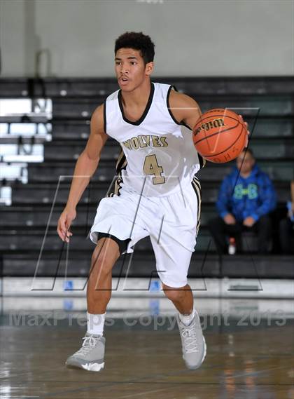 Thumbnail 1 in Justin-Siena vs. American Canyon (Ram Jam Winter Classic) photogallery.