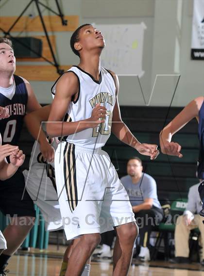 Thumbnail 2 in Justin-Siena vs. American Canyon (Ram Jam Winter Classic) photogallery.