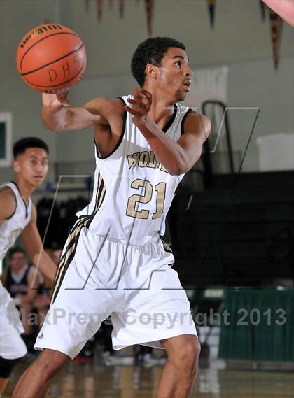 Thumbnail 1 in Justin-Siena vs. American Canyon (Ram Jam Winter Classic) photogallery.
