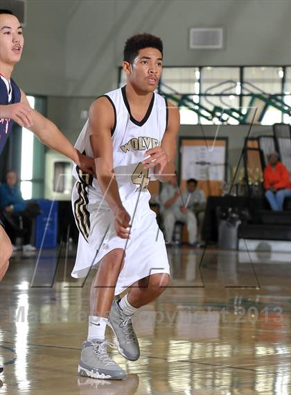Thumbnail 3 in Justin-Siena vs. American Canyon (Ram Jam Winter Classic) photogallery.