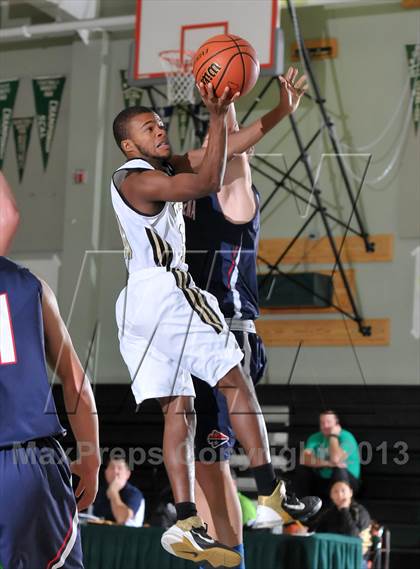 Thumbnail 2 in Justin-Siena vs. American Canyon (Ram Jam Winter Classic) photogallery.