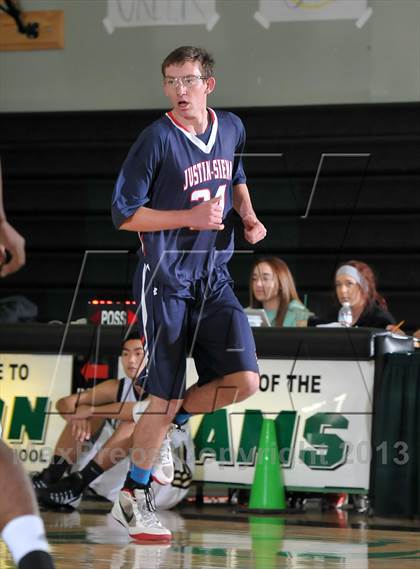 Thumbnail 3 in Justin-Siena vs. American Canyon (Ram Jam Winter Classic) photogallery.
