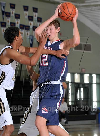 Thumbnail 2 in Justin-Siena vs. American Canyon (Ram Jam Winter Classic) photogallery.
