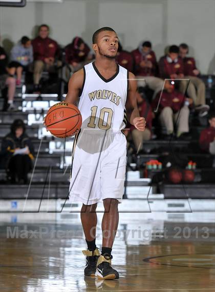 Thumbnail 2 in Justin-Siena vs. American Canyon (Ram Jam Winter Classic) photogallery.