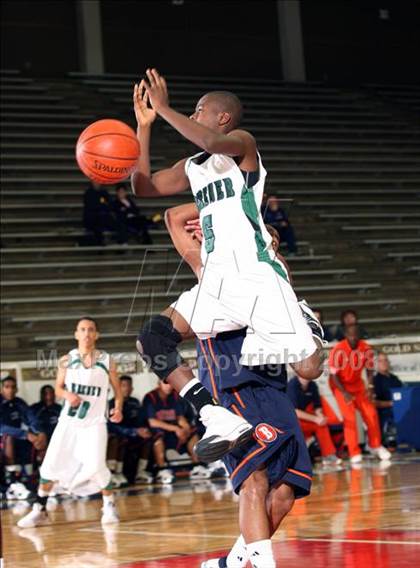Thumbnail 3 in Bush vs. Berkner (McDonald's Texas Invitational) photogallery.