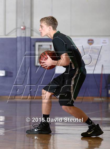 Thumbnail 2 in Granite Bay vs. Hawthorne (St. Hope Elite Classic) photogallery.
