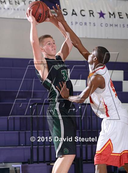 Thumbnail 2 in Granite Bay vs. Hawthorne (St. Hope Elite Classic) photogallery.