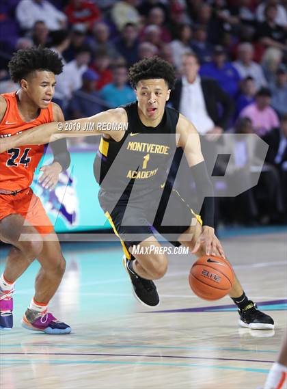 Thumbnail 3 in Montverde Academy vs. Whitney Young (City of Palms Classic) photogallery.