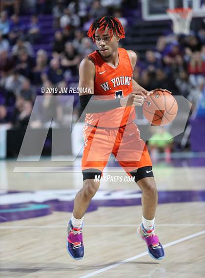 Thumbnail 3 in Montverde Academy vs. Whitney Young (City of Palms Classic) photogallery.