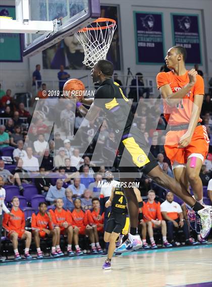 Thumbnail 3 in Montverde Academy vs. Whitney Young (City of Palms Classic) photogallery.