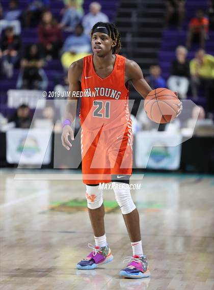 Thumbnail 3 in Montverde Academy vs. Whitney Young (City of Palms Classic) photogallery.