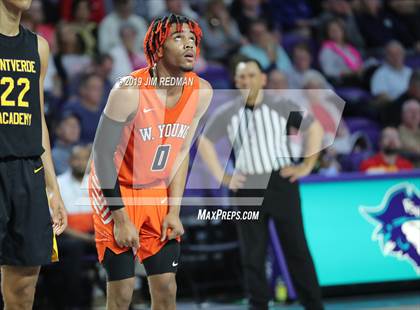 Thumbnail 1 in Montverde Academy vs. Whitney Young (City of Palms Classic) photogallery.