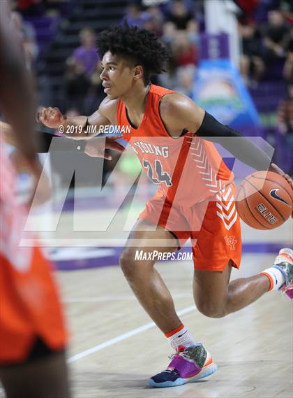 Thumbnail 2 in Montverde Academy vs. Whitney Young (City of Palms Classic) photogallery.