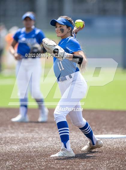 Thumbnail 3 in Waterloo vs. Batavia (NYSPHSAA Section V Class B1 Finals) photogallery.