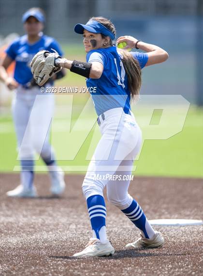 Thumbnail 2 in Waterloo vs. Batavia (NYSPHSAA Section V Class B1 Finals) photogallery.