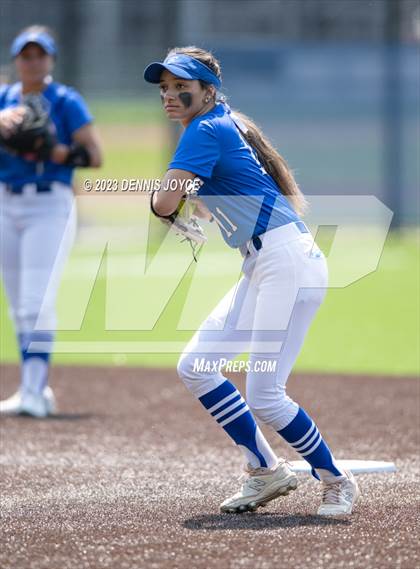 Thumbnail 3 in Waterloo vs. Batavia (NYSPHSAA Section V Class B1 Finals) photogallery.