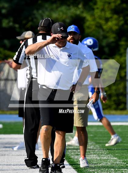 Thumbnail 1 in Darien vs Fairfield Warde photogallery.