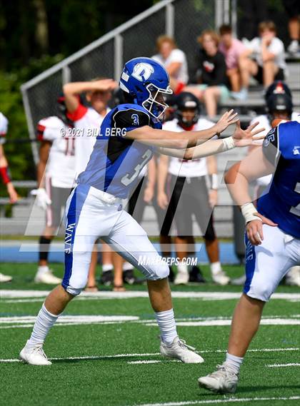 Thumbnail 2 in Darien vs Fairfield Warde photogallery.