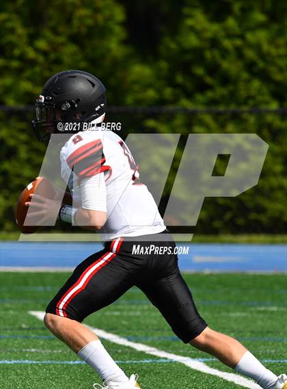 Thumbnail 1 in Darien vs Fairfield Warde photogallery.