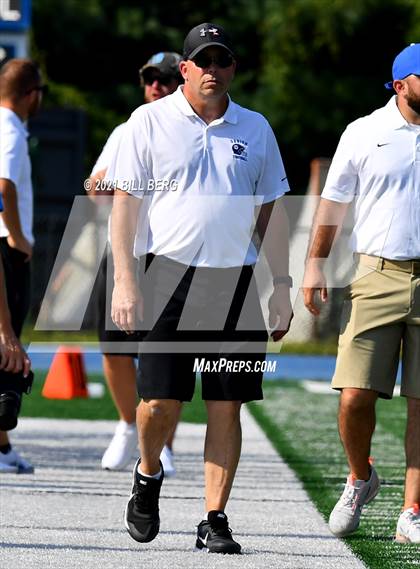 Thumbnail 3 in Darien vs Fairfield Warde photogallery.