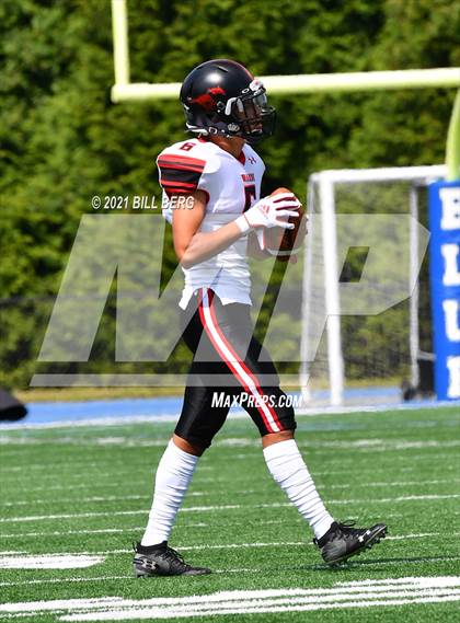 Thumbnail 2 in Darien vs Fairfield Warde photogallery.