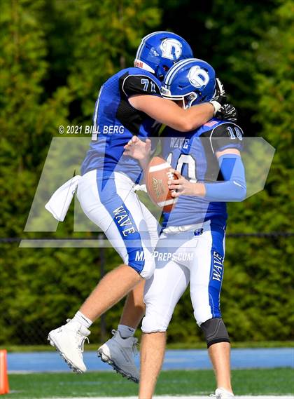 Thumbnail 3 in Darien vs Fairfield Warde photogallery.