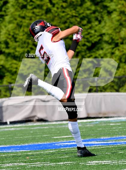 Thumbnail 3 in Darien vs Fairfield Warde photogallery.