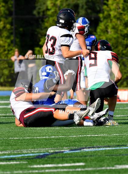 Thumbnail 1 in Darien vs Fairfield Warde photogallery.