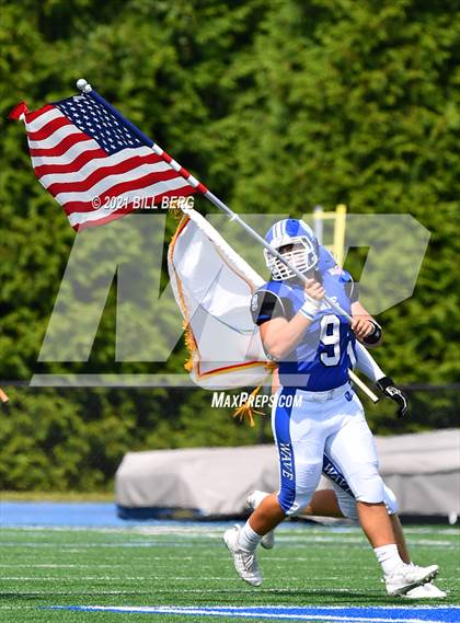 Thumbnail 1 in Darien vs Fairfield Warde photogallery.