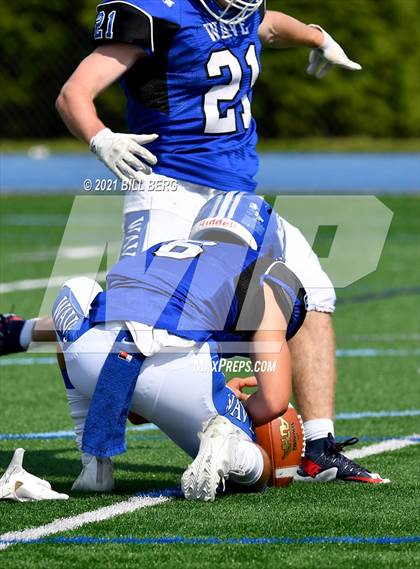 Thumbnail 2 in Darien vs Fairfield Warde photogallery.